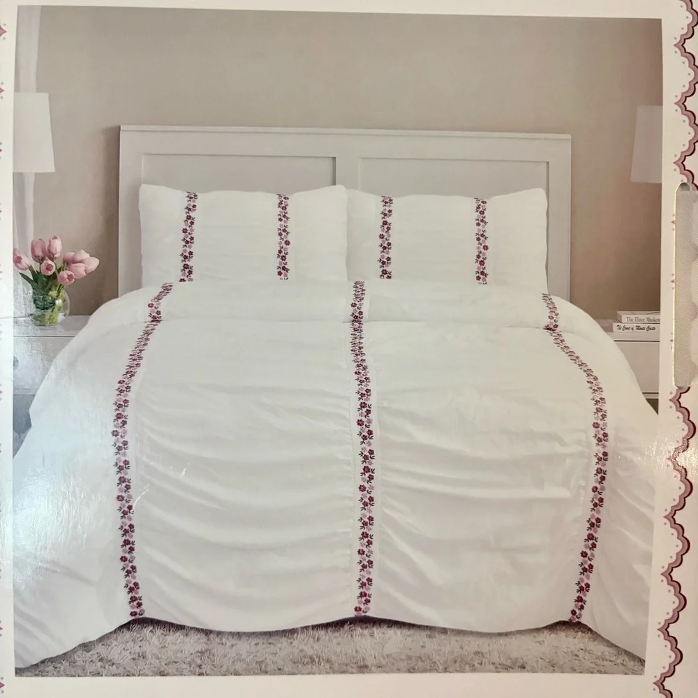 New Gunne Sax Quilt Blanket Full/ Queen. White
